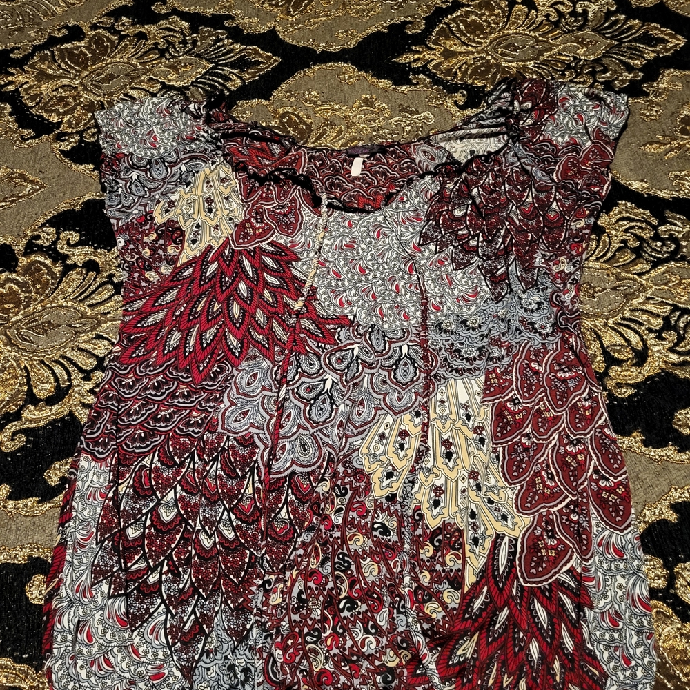 Agenda Red and Gray Patterned Blouse